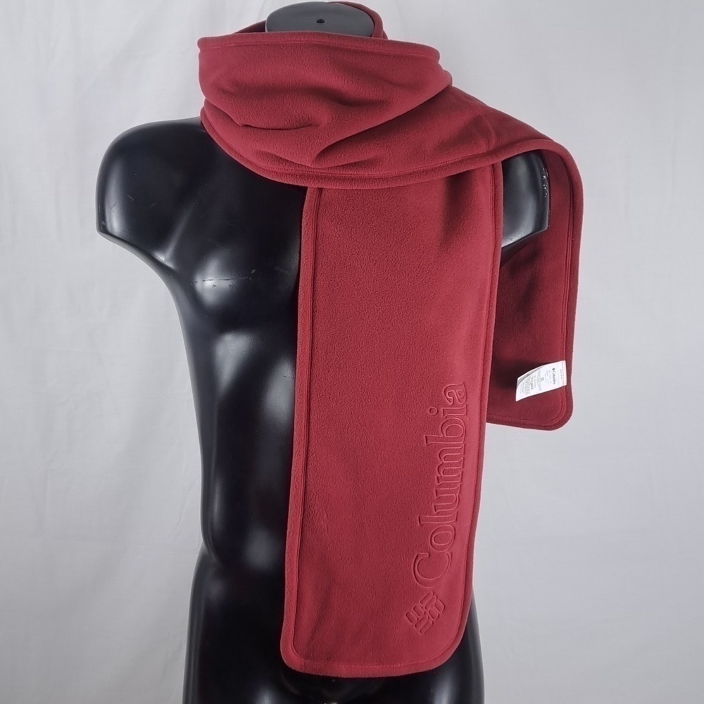 Columbia fleece embossed spellout logo OS maroon winter casual outdoors scarf